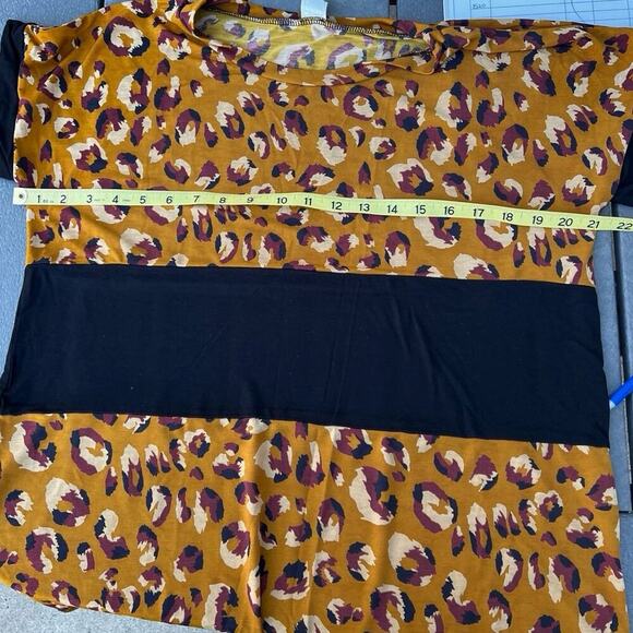 Sew In Love women’s M cheetah print gold with maroon, tan and black. - Picture 7 of 9